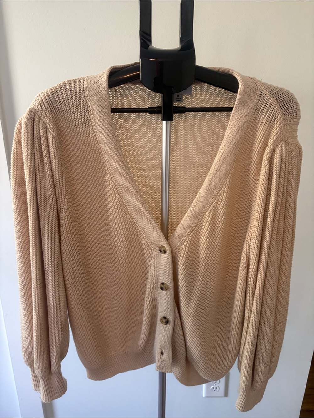 EVEREVE Women's Cream Button-Front V-Neck Knit Cardigan Sweater
